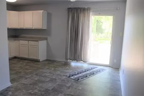 810 E Mound St, Knox, IN 46534 photo 6