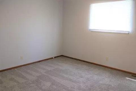 810 E Mound St, Knox, IN 46534 photo 11