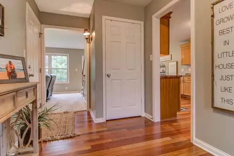 337 Kingsmill Dr, Chesterton, IN 46304 photo 6