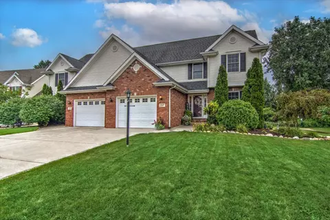 337 Kingsmill Dr, Chesterton, IN 46304 photo 1