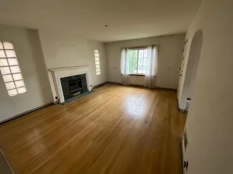 1437 Warwick Ave, Whiting, IN 46394 photo 5