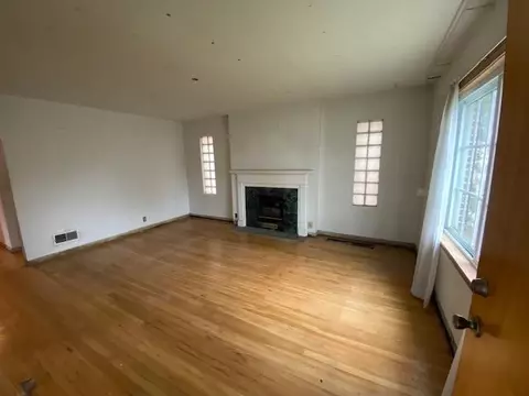 1437 Warwick Ave, Whiting, IN 46394 photo 2