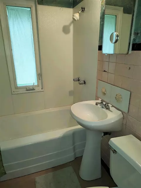 7410 Locust Ave, Gary, IN 46403 photo 14