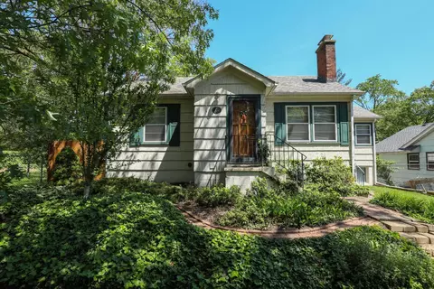 7430 Locust Ave, Gary, IN 46403 photo 3