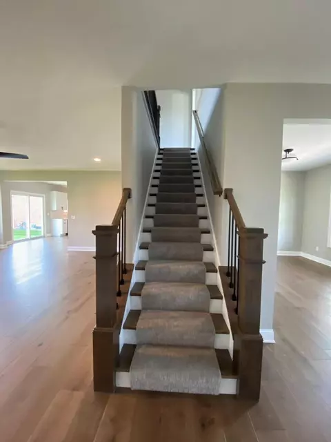 302 Cornwall Cir, Munster, IN 46321 photo 16