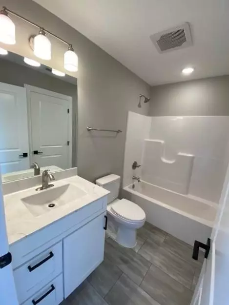 302 Cornwall Cir, Munster, IN 46321 photo 19