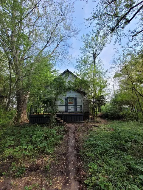 5321 E 6th Pl, Gary, IN 46403 photo 3