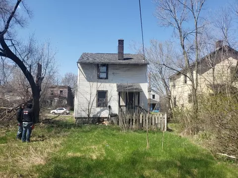 643 Tennessee St, Gary, IN 46402 photo 4