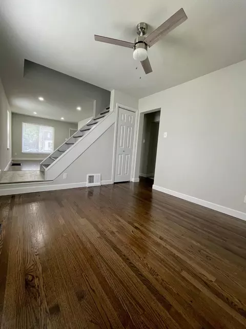 609 Ohio St, Gary, IN 46402 photo 4