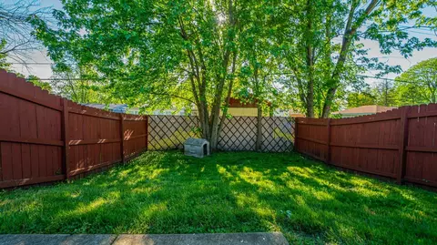 950 N Colfax St, Griffith, IN 46319 photo 14
