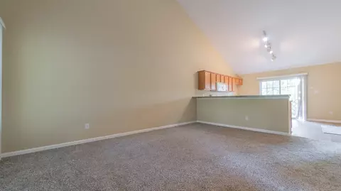 950 N Colfax St, Griffith, IN 46319 photo 2
