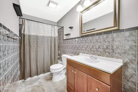 709 Darcy Ln, Griffith, IN 46319 photo 16