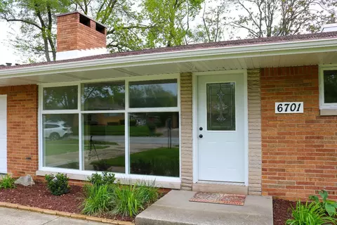 6701 Ash Ave, Gary, IN 46403 photo 2