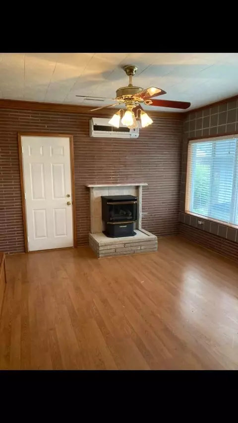 8526 Baring Ave, Munster, IN 46321 photo 3