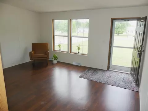 10049 Crane Ct, Wheatfield, IN 46392 photo 2