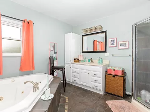 927 E Joliet St, Crown Point, IN 46307 photo 14