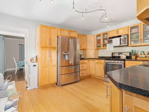 927 E Joliet St, Crown Point, IN 46307 photo 8