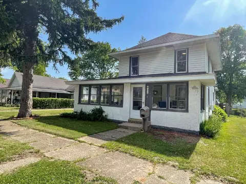 406 S Main St, Knox, IN 46534 photo 1