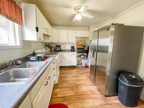 406 S Main St, Knox, IN 46534 photo 6