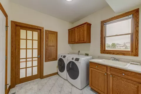 9925 New Devon St, Munster, IN 46321 photo 16