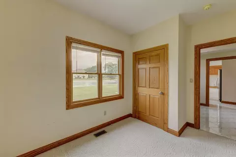 9925 New Devon St, Munster, IN 46321 photo 17