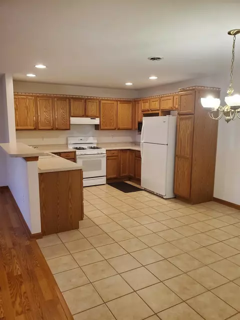1325 Wright Dr, Crown Point, IN 46307 photo 5