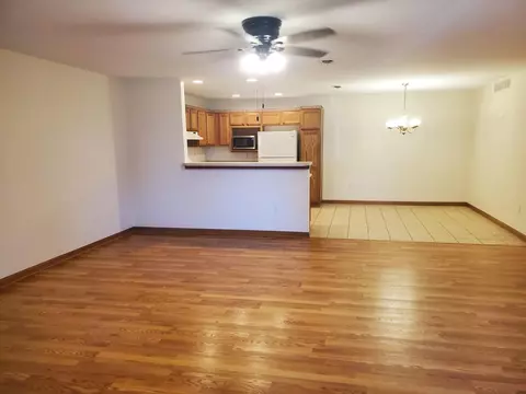 1325 Wright Dr, Crown Point, IN 46307 photo 3