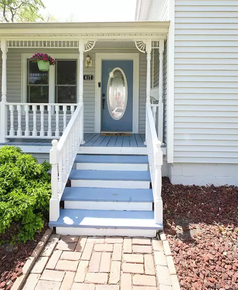 417 Hoffman St, Crown Point, IN 46307 photo 2