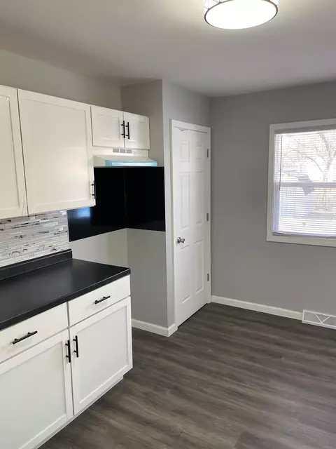 646 Allen St, Gary, IN 46403 photo 6