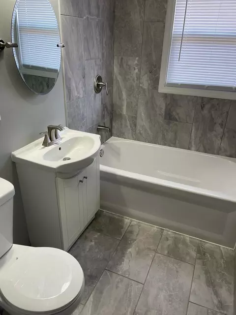 646 Allen St, Gary, IN 46403 photo 10
