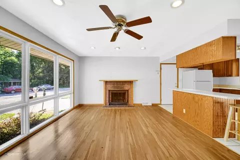 9314 Juniper Ave, Gary, IN 46403 photo 2