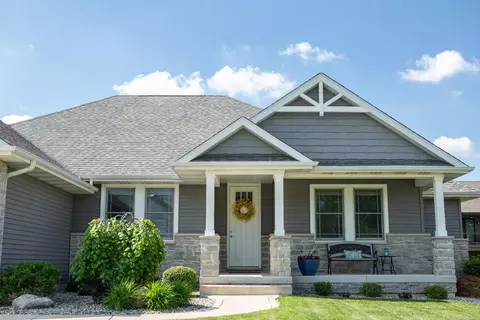 847 Schilling Dr, Crown Point, IN 46307 photo 2