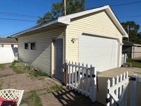 133 N Dwiggins St, Griffith, IN 46319 photo 2