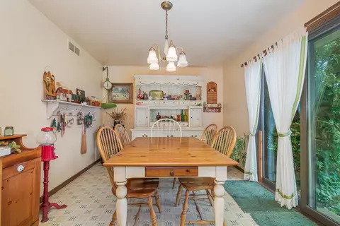 401 N Wright St, Griffith, IN 46319 photo 6