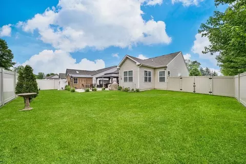 1190 Sawgrass Dr, Griffith, IN 46319 photo 20