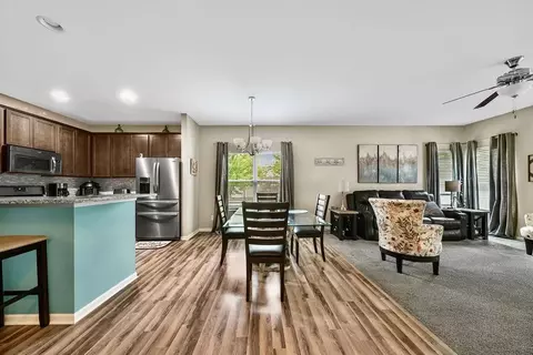1190 Sawgrass Dr, Griffith, IN 46319 photo 5