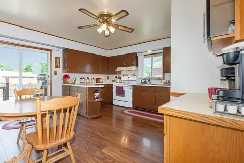 829 N Broad St, Griffith, IN 46319 photo 13