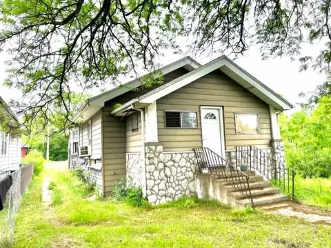 772 Georgia St, Gary, IN 46402 photo 2