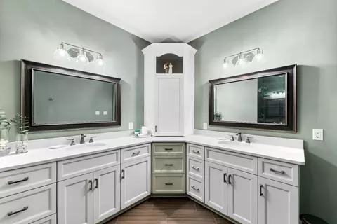 827 Schilling Dr, Crown Point, IN 46307 photo 17