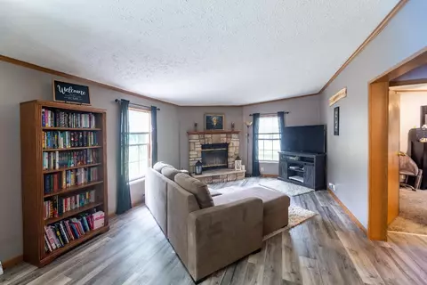 10175 Crane Ct, Wheatfield, IN 46392 photo 8