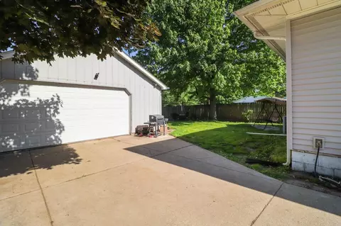 125 N Jay St, Griffith, IN 46319 photo 12