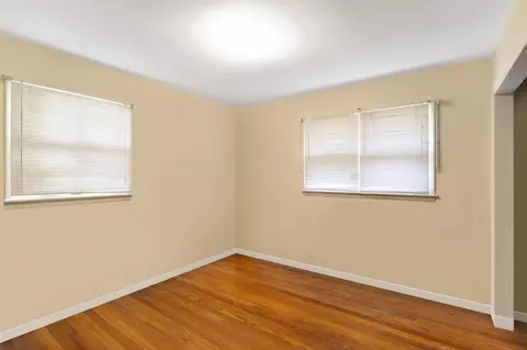 125 N Jay St, Griffith, IN 46319 photo 6