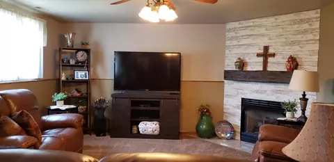 1445 W Ash Pl, Griffith, IN 46319 photo 24