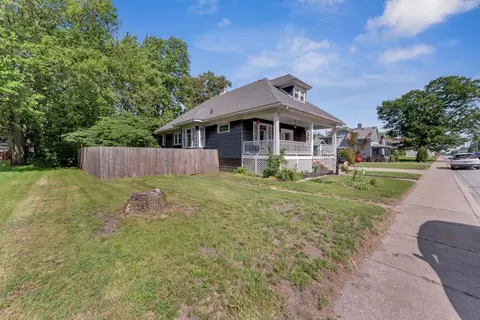 324 S Broad St, Griffith, IN 46319 photo 4