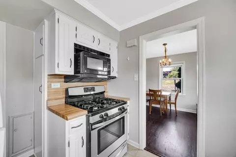 326 Beacon Pl, Munster, IN 46321 photo 8