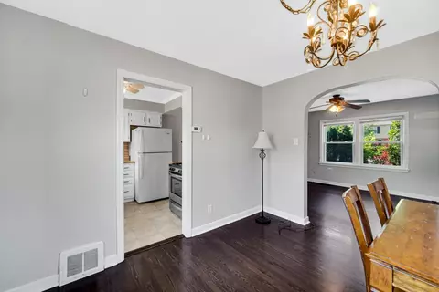 326 Beacon Pl, Munster, IN 46321 photo 7