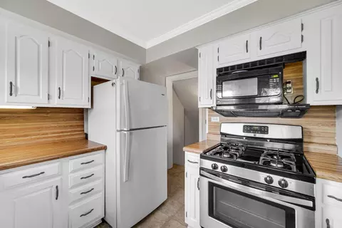 326 Beacon Pl, Munster, IN 46321 photo 9