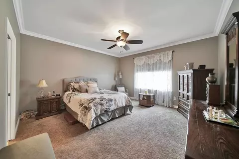 914 Aaron Ct, Crown Point, IN 46307 photo 8