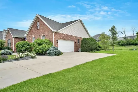 914 Aaron Ct, Crown Point, IN 46307 photo 12