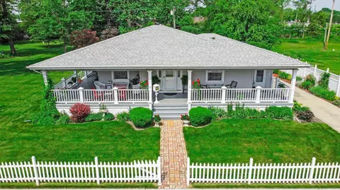 1220 Harrison Ave, Dyer, IN 46311 photo 1